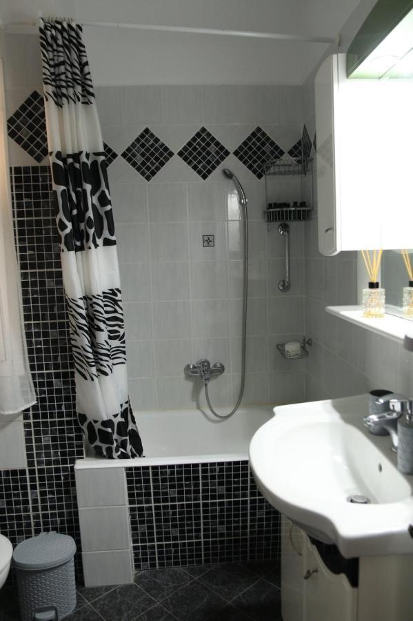 Nikis Apartment Larissa Ngoại thất bức ảnh